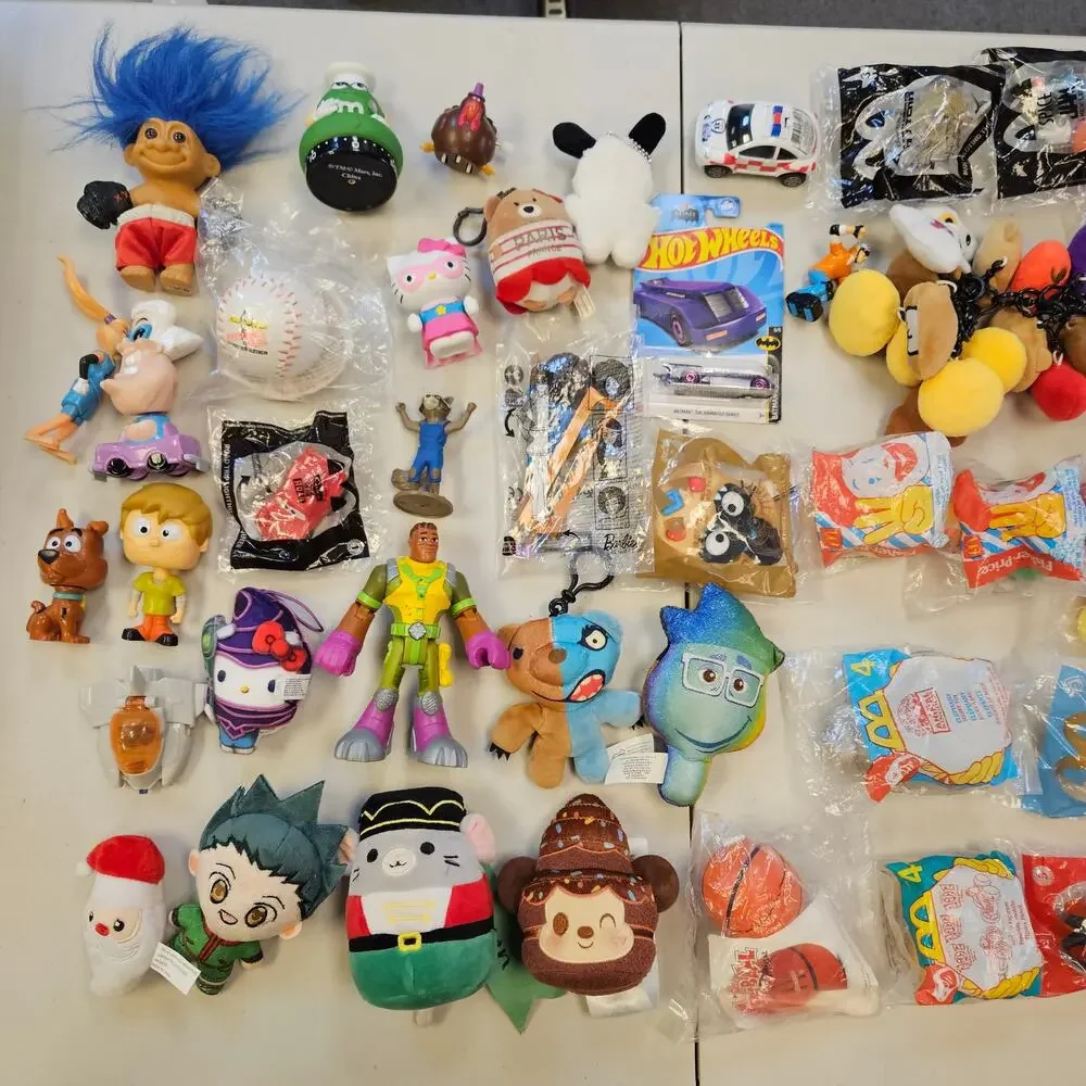 VINTAGE MCDONALDS HAPPY MEAL TOYS LOT TY BARBIE HOT WHEELS PLUSH FIGURES 90S 00S